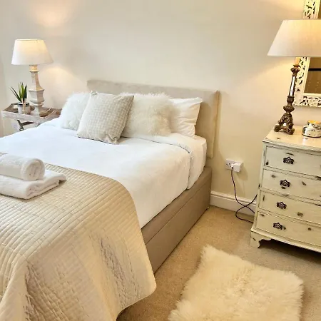 Arch Retreat - Harrogate