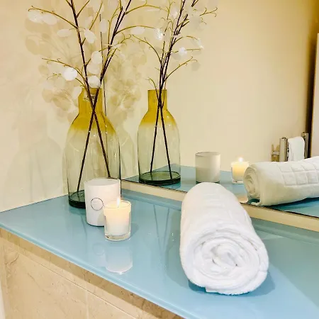 بيت للعطل Arch Retreat -